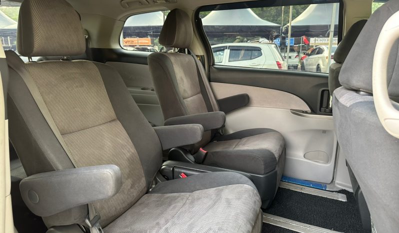 
Toyota ESTIMA 2.4 AERAS S PACKAGE (A) 3 YRS WRRTY full									