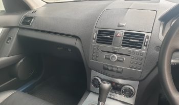 
Mercedes Benz C200 CGI Elegence full								