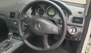
Mercedes Benz C200 CGI Elegence full								