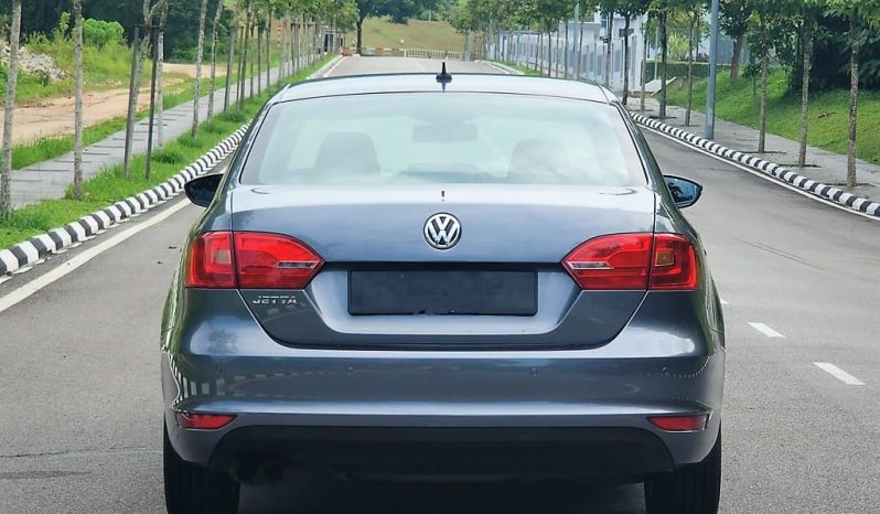 
MADE 2014 REGISTER 2014 VOLKSWAGEN JETTA 1.4 TSi (A) CKD Full Spec 1 DOCTOR OWNER full									