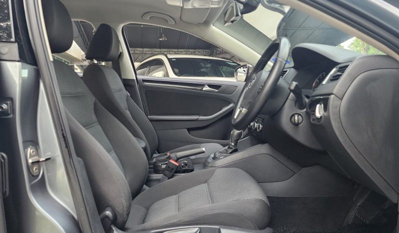 
MADE 2014 REGISTER 2014 VOLKSWAGEN JETTA 1.4 TSi (A) CKD Full Spec 1 DOCTOR OWNER full									