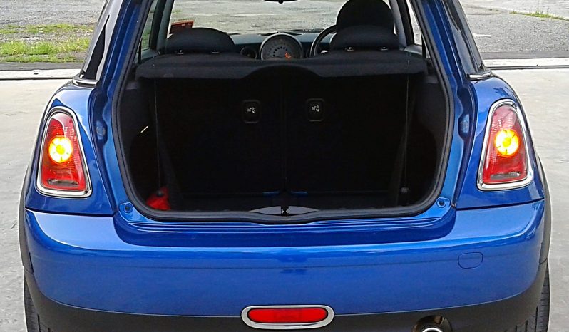 
YEAR MADE 2008 YEAR REGISTERED 2009 MINI UNITED KINGDOM COOPER RHD (A) KENDERAAN IMPORT BARU full									