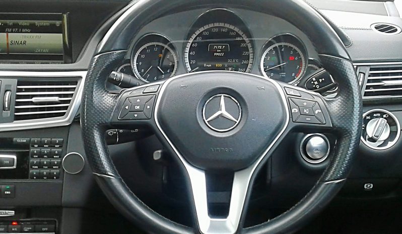 
YEAR MADE 2012 YEAR REGISTERED 2013 MERCEDES BENZ W212 E250 CGi 1.8 (A) LOCAL MERCEDES BENZ MALAYSIA full									