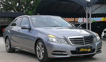 
YEAR MADE 2012 YEAR REGISTERED 2013 MERCEDES BENZ W212 E250 CGi 1.8 (A) LOCAL MERCEDES BENZ MALAYSIA full								