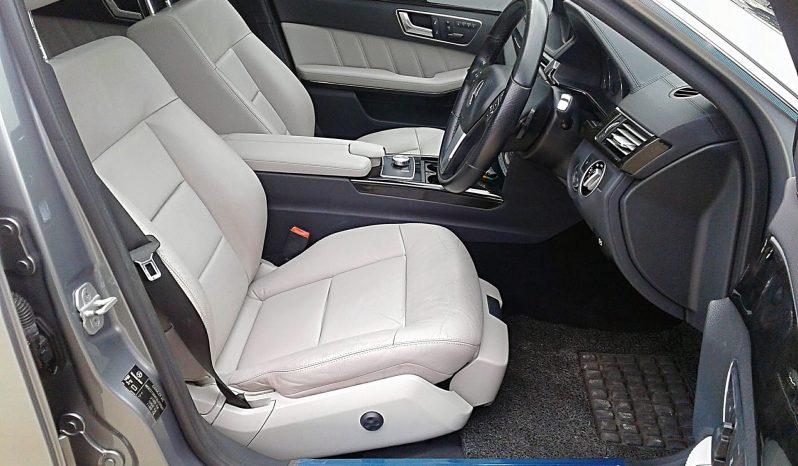 
YEAR MADE 2012 YEAR REGISTERED 2013 MERCEDES BENZ W212 E250 CGi 1.8 (A) LOCAL MERCEDES BENZ MALAYSIA full									
