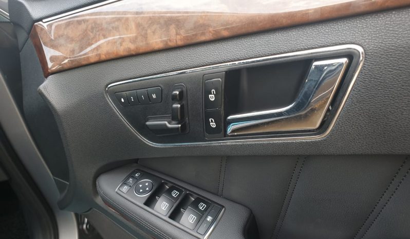 
2012 MERCEDES-BENZ E200 CGi (A) W212 Local 7G-tronic CGi full									