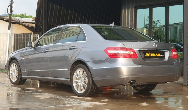 
2012 MERCEDES-BENZ E200 CGi (A) W212 Local 7G-tronic CGi full									