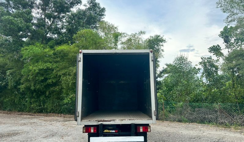 
Bison BJ1039 (UBS) 2.8 (M) LUTON BOX full									
