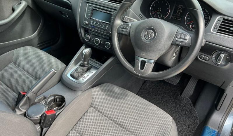 
Volkswagen Jetta 1.4 TSI (CKD) full									