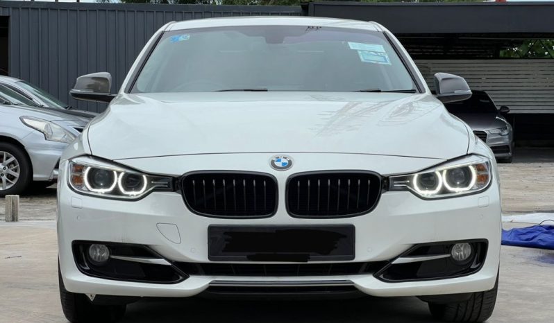 
BMW F30 320i Sport full									