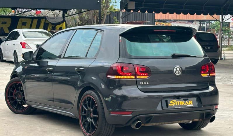 
Volkswagen Golf GTI MK6 2.0 full									