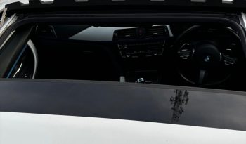 BMW 330e M-Sport full